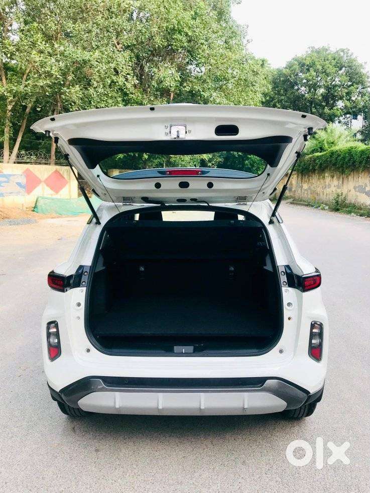 Toyota Urban Cruiser Hyryder 1.5 V Hybrid, 2025, Cng & Hybrids
