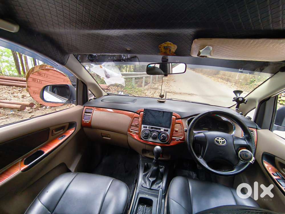 Toyota Innova 2.5 G (diesel) 8 Seater, 2016, Diesel