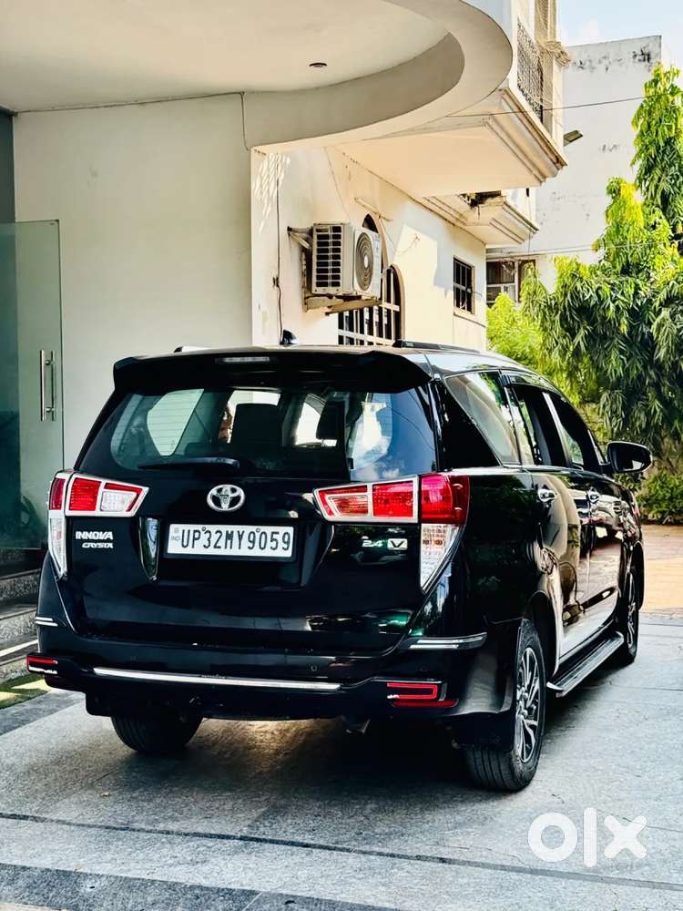 Toyota Innova Crysta [2020-ongoing] 2.4 Vx 7 Str, 2022, Diesel