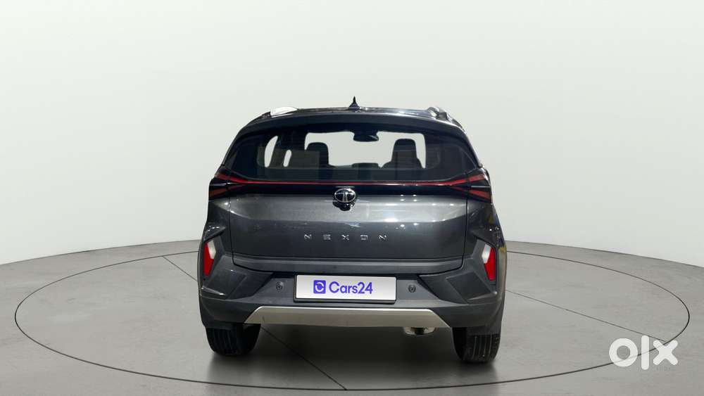 Tata Nexon Fearless Plus S Purple 1.2 Revotron Petrol 7dca Dual Tone..
