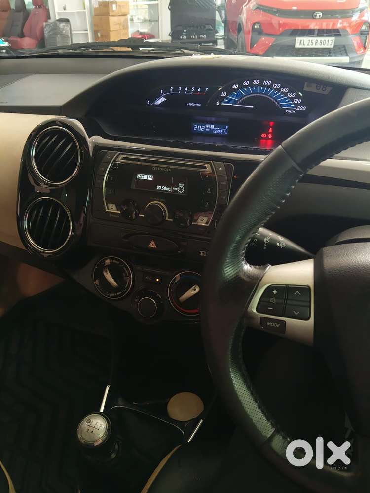 Toyota Etios Liva Vxd Dual Tone, 2019, Diesel