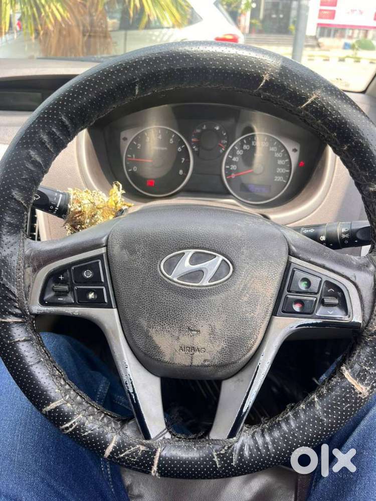 Hyundai I20 2010-2012 1.2 Sportz, 2011, Petrol