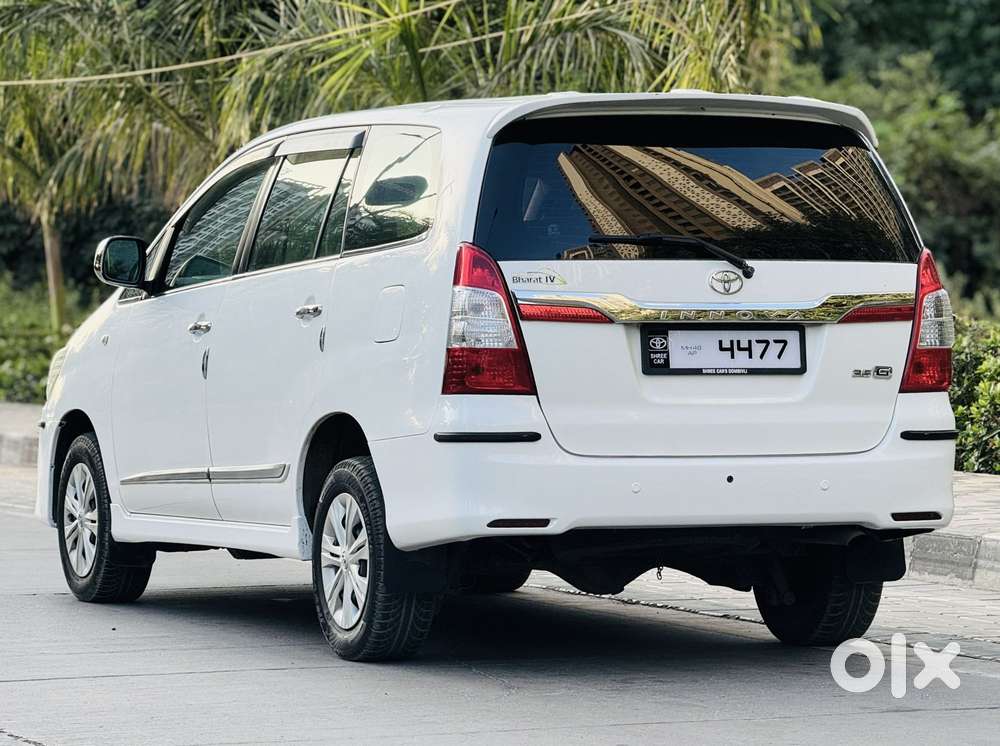 Toyota Innova 2.5 G (diesel) 8 Seater, 2015, Diesel