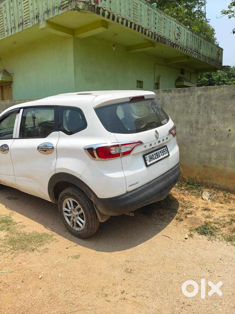 Renault Triber In Full Condition Less Used With Well Maintain Vehicle