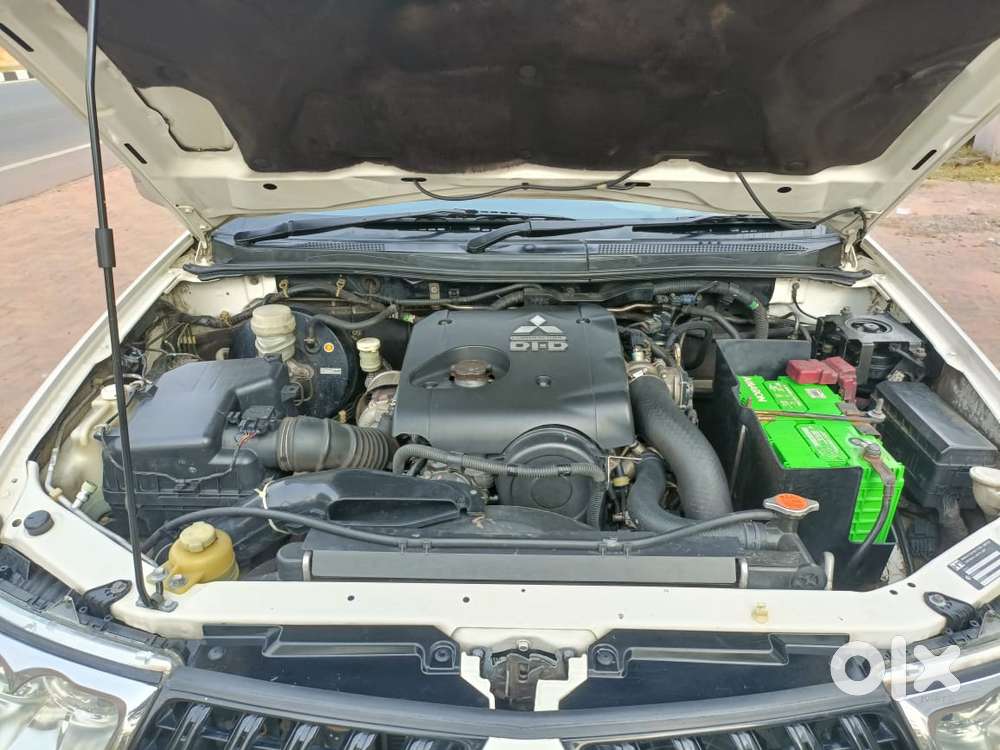 Mitsubishi Pajero Sport 2.5 Manual, 2013, Diesel
