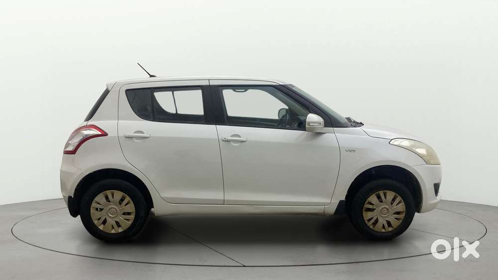 Maruti Suzuki Swift Vxi, 2013, Petrol