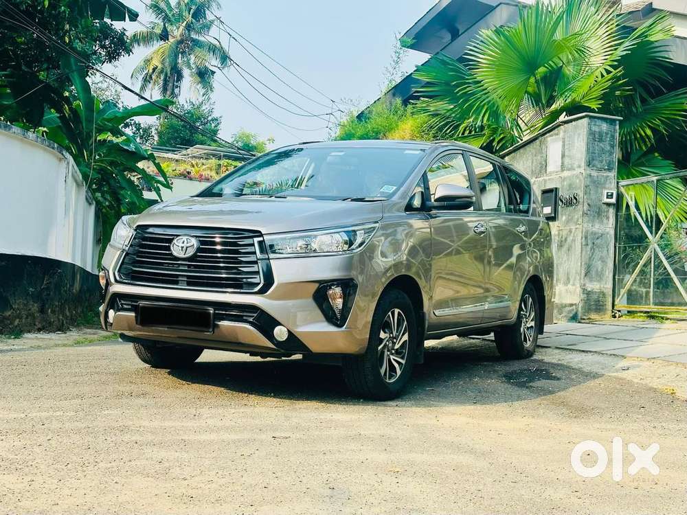 Toyota Innova Crysta 2.4 Gx Limited Edition At 7 Str, 2021, Diesel