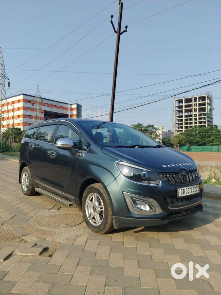 Mahindra Marazzo M6, 2019, Diesel