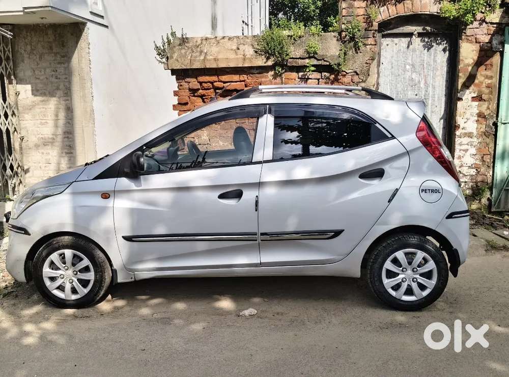 Hyundai Eon Magna 2012