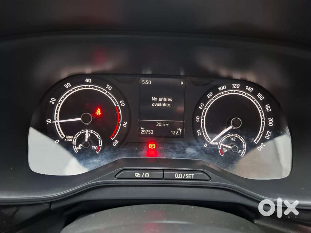 Skoda Kushaq 1.0 Tsi Style At (6 Airbags), 2022, Petrol