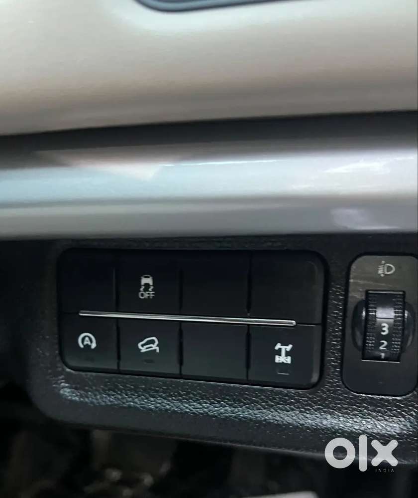 2023 Mahindra Xuv700 Ax7 Diesel Awd