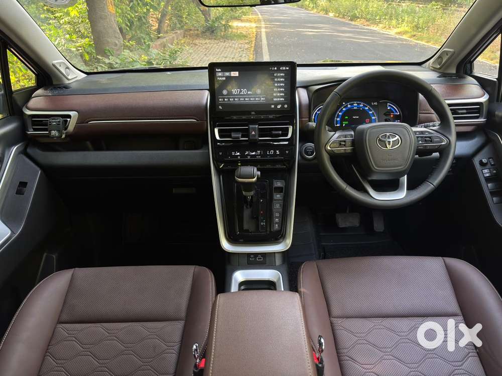 Toyota Innova Hycross 2.0 Zx (o) Hybrid 7 Str, 2026, Petrol