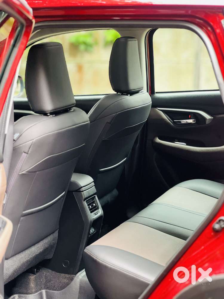 Toyota Urban Cruiser Hyryder 1.5 V Hybrid, 2024, Petrol