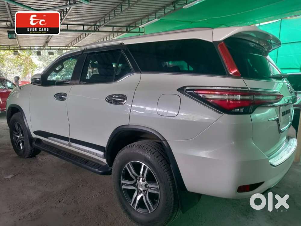 Toyota Fortuner Legender, 2021, Diesel