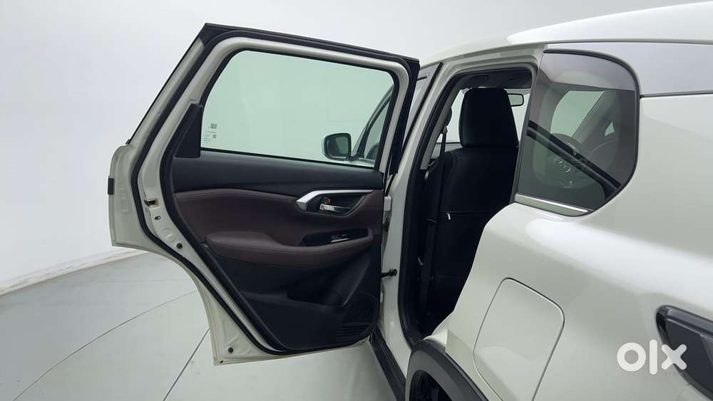 Maruti Suzuki Grand Vitara 1.5 Zeta Smart Hybrid At, 2023, Petrol