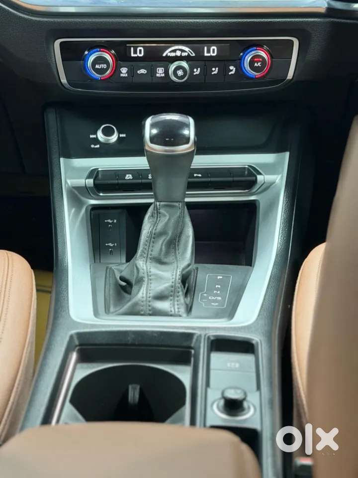 Audi Q3 40 Tfsi Premium Plus, 2023, Petrol