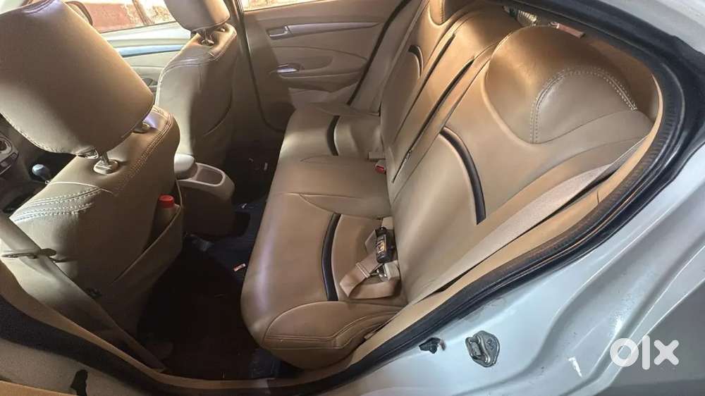 Honda City 2011 Sell Kr Rha Hu