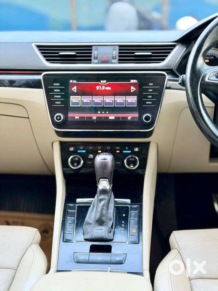 Skoda Superb 2.0 Tsi At L&k, 2020, Petrol