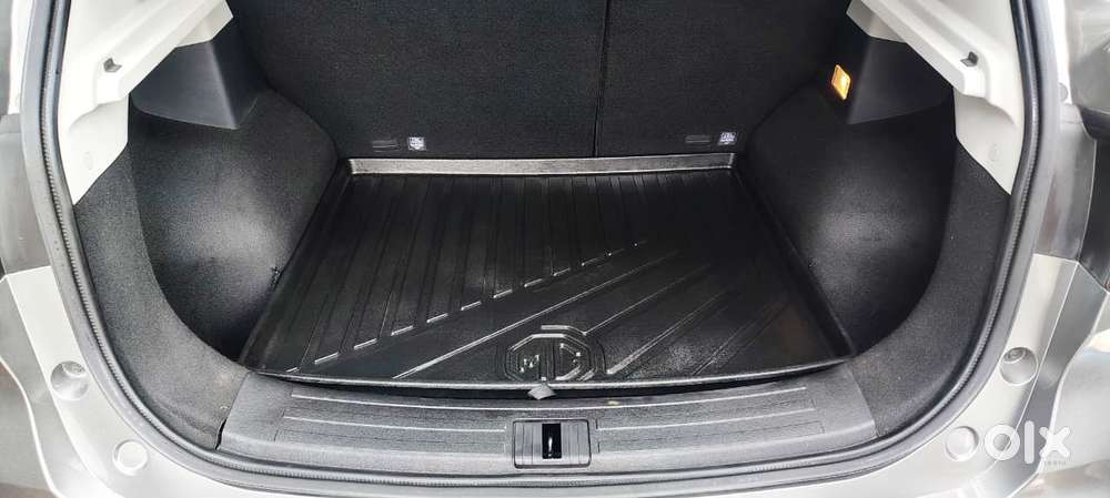 Mg Astor 1.3 Savvy Turbo At S Red, 2022, Petrol