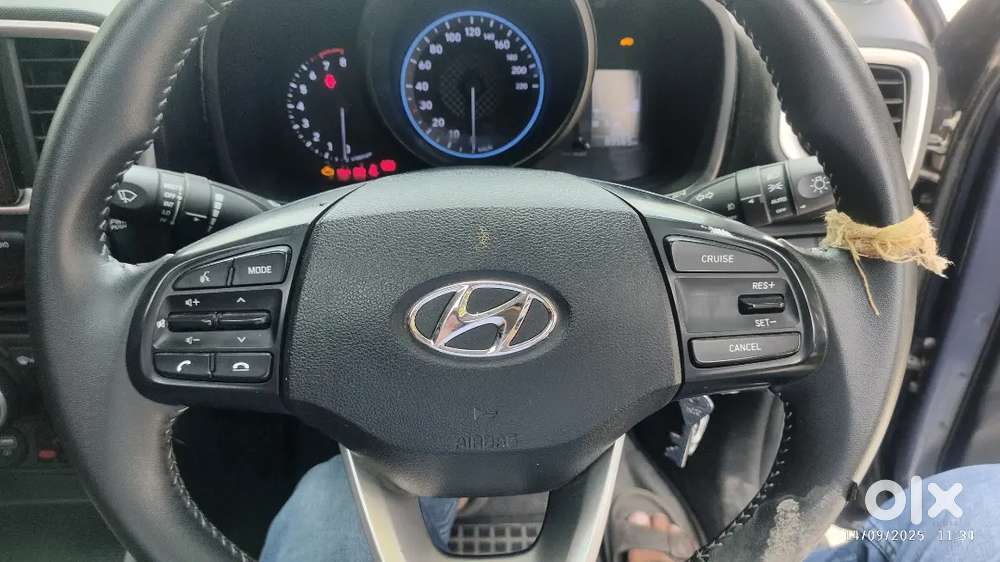 Hyundai Venue 2019 Petrol Well Maintained