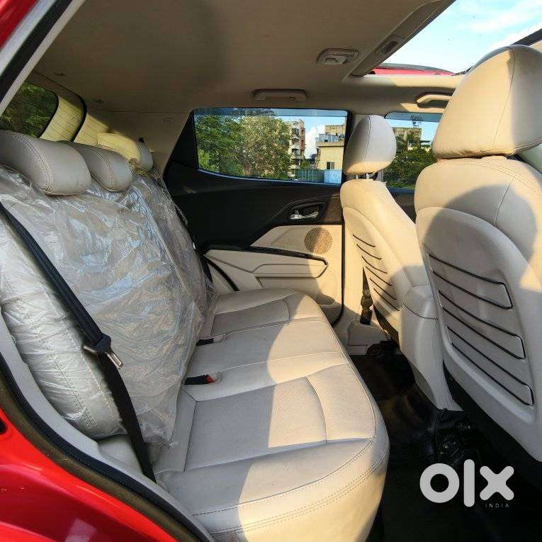 Mahindra Xuv300 W8 Option, 2021, Petrol