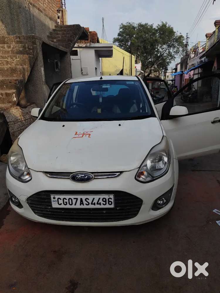 Ford Figo Petrol Zxi 2014