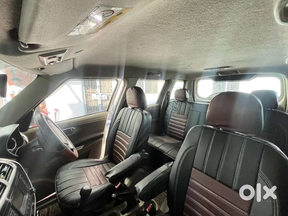 Mahindra Tuv 300 T8 Top Model
