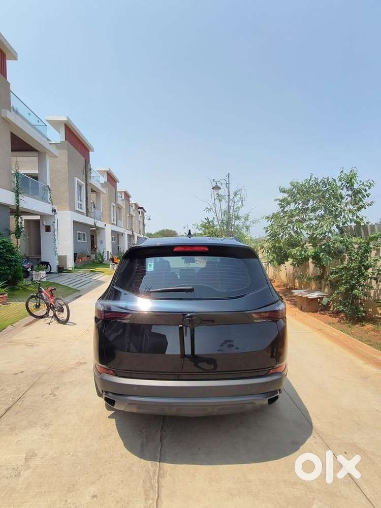 Tata Safari Red Dark Edition Xza+ Diesel Automatic