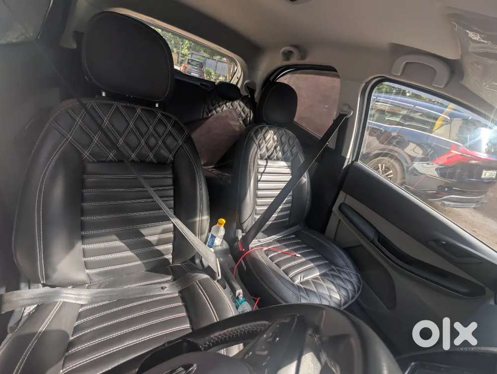 Tata Tiago Revotron Xt 2025