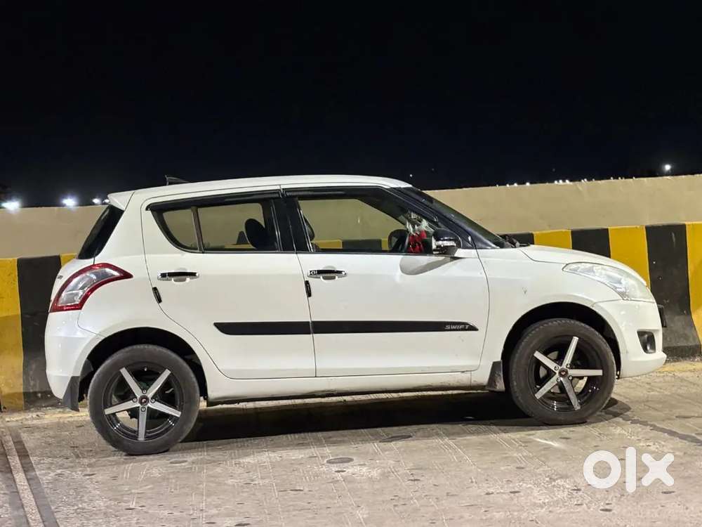 Maruti Suzuki Swift 2012