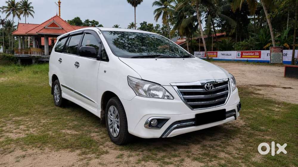 Toyota Innova G4 (8 Seat) Original Kerala