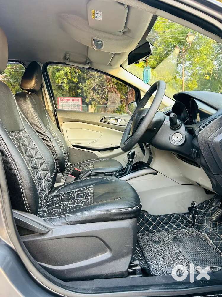 अच्छी कंडिशन कार  80000 चली