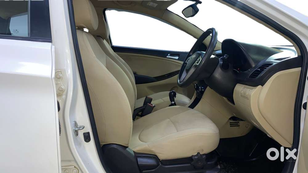 Hyundai Verna 1.6 Vtvt S Option, 2015, Petrol