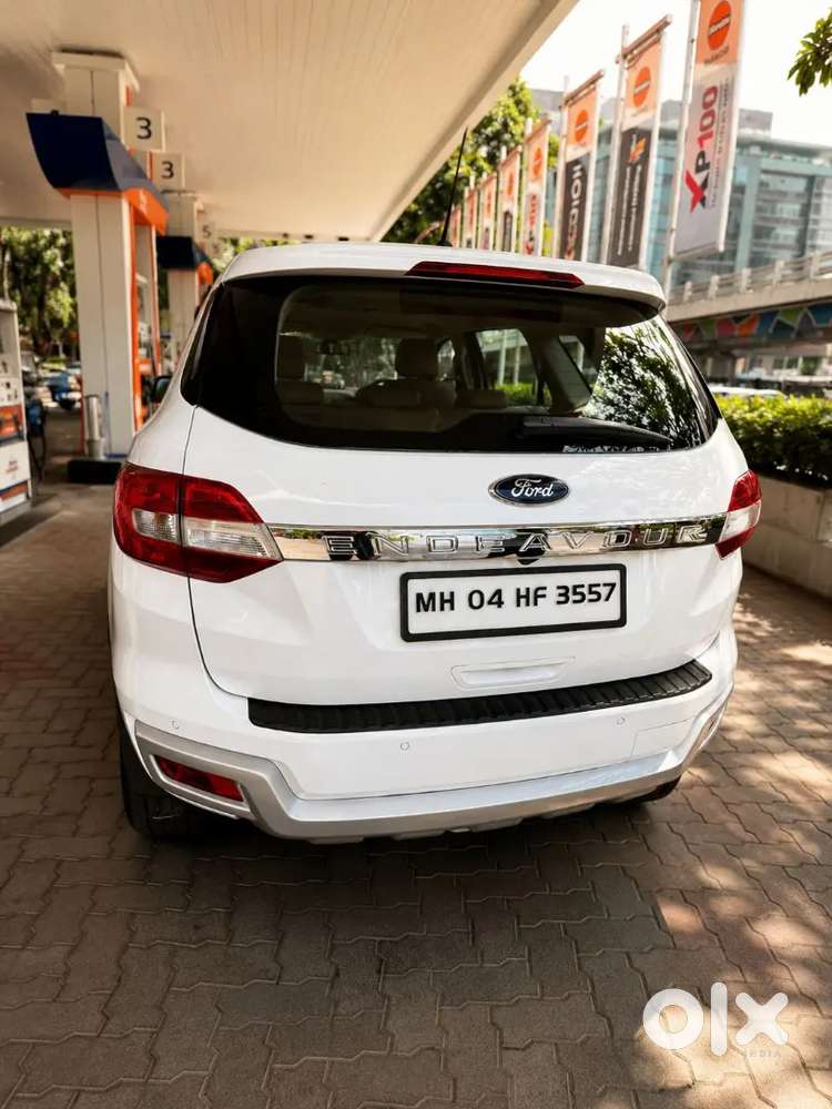 Ford Endeavour White  Automatic  Premium Suv  Excellent Condition