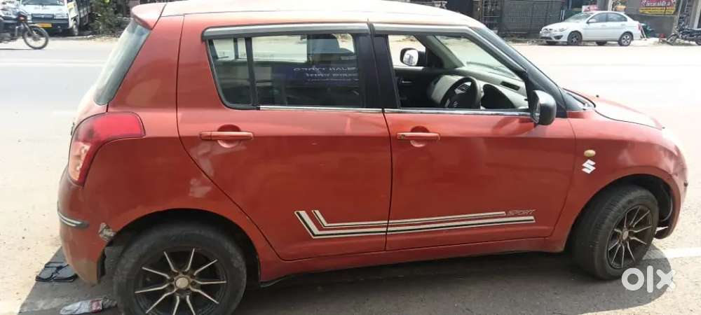 Maruti Suzuki Swift 2010 Petrol 75000 Km Driven