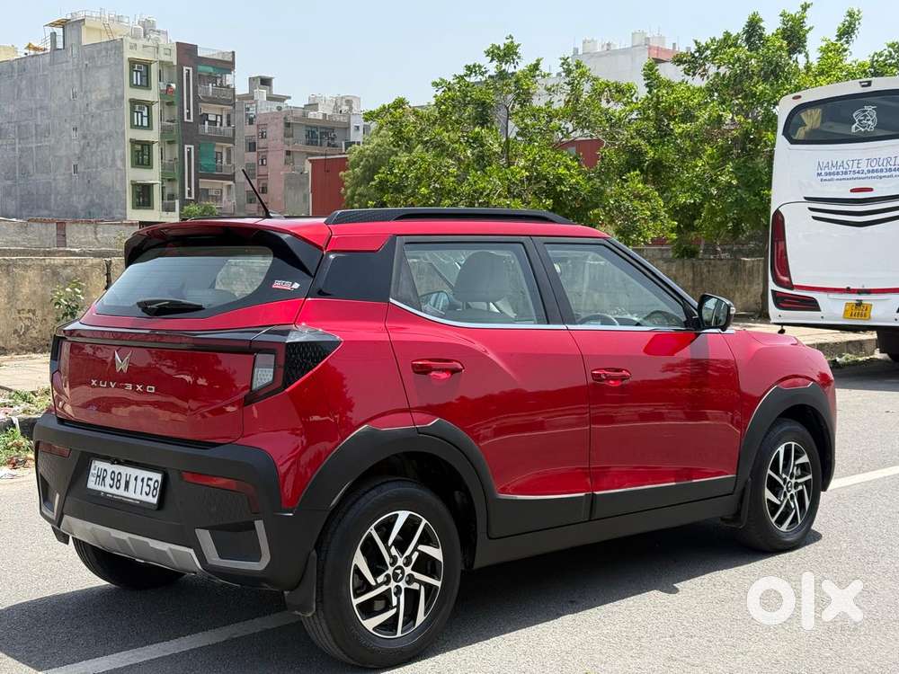 Mahindra Xuv 3xo Ax5 Pm At, 2025, Petrol