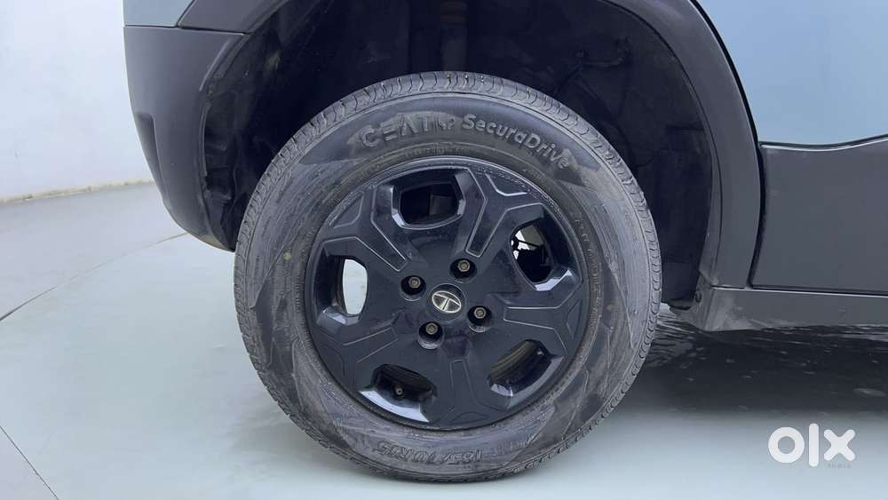 Tata Punch Accomplished, 2023, Petrol