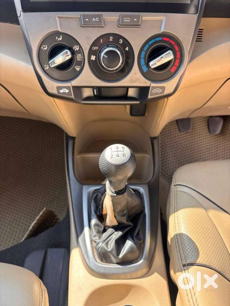 Honda City Edge Edition Sv, 2013, Petrol