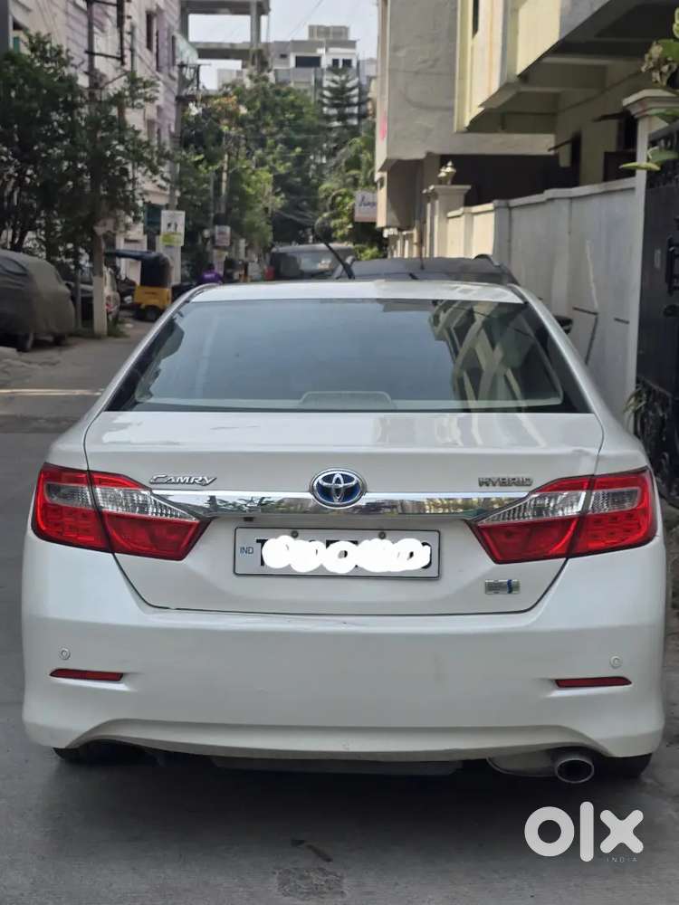 Toyota Camry 2.5g Hybrid 2015 Immaculate Genuinely Showroom Maintained