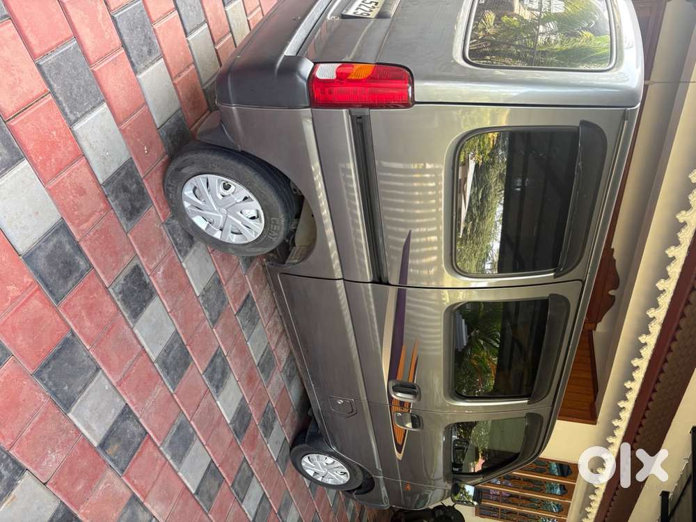 Eeco Ac 5 Seater With Body Coverd Steel Carrier