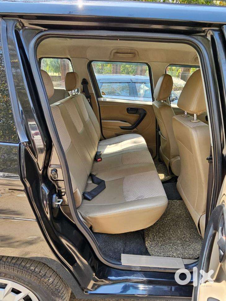 Mahindra Tuv 300 T6 Plus, 2018, Diesel
