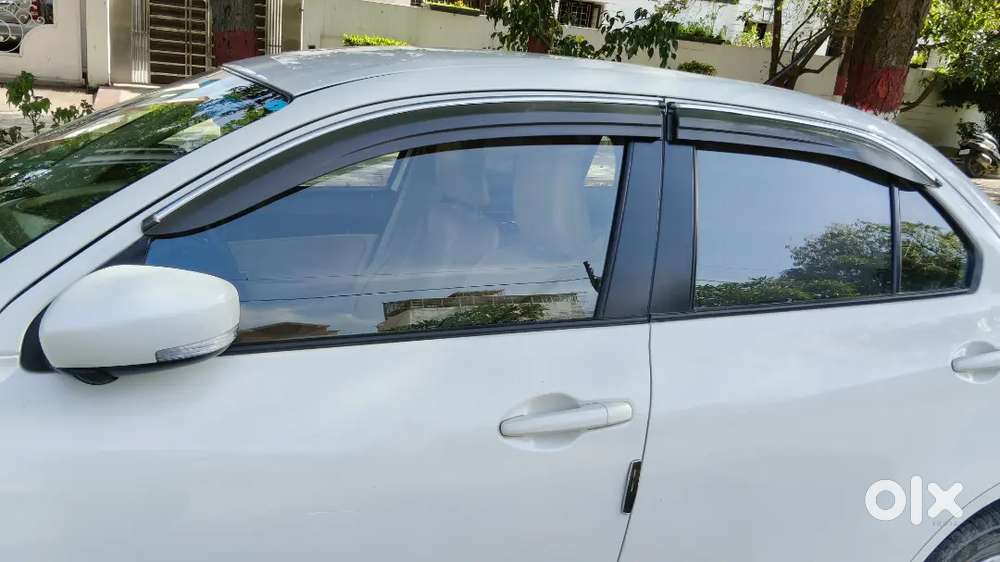 Maruti Suzuki Dzire 2023 Cng & Hybrids 75000 Km Driven