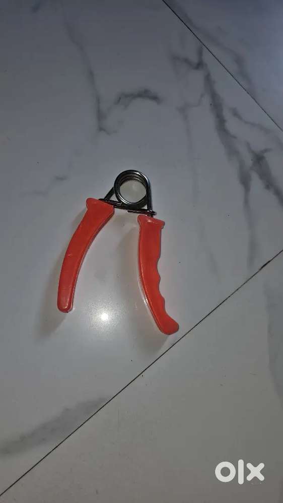 Hand gripper