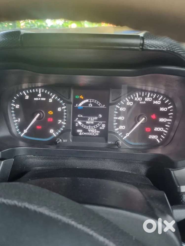Tata Altroz 2023 Petrol 4465 Km Driven
