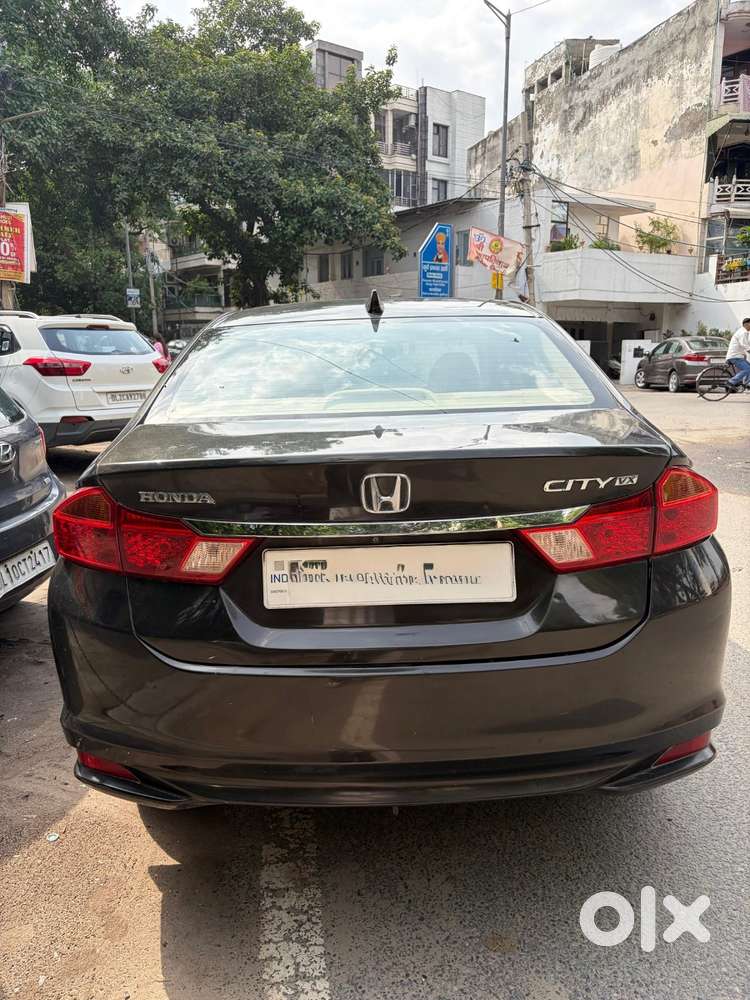 Honda City 2016 Vx Cvt I-vtec Top Model, Petrol Automatic First Owner,