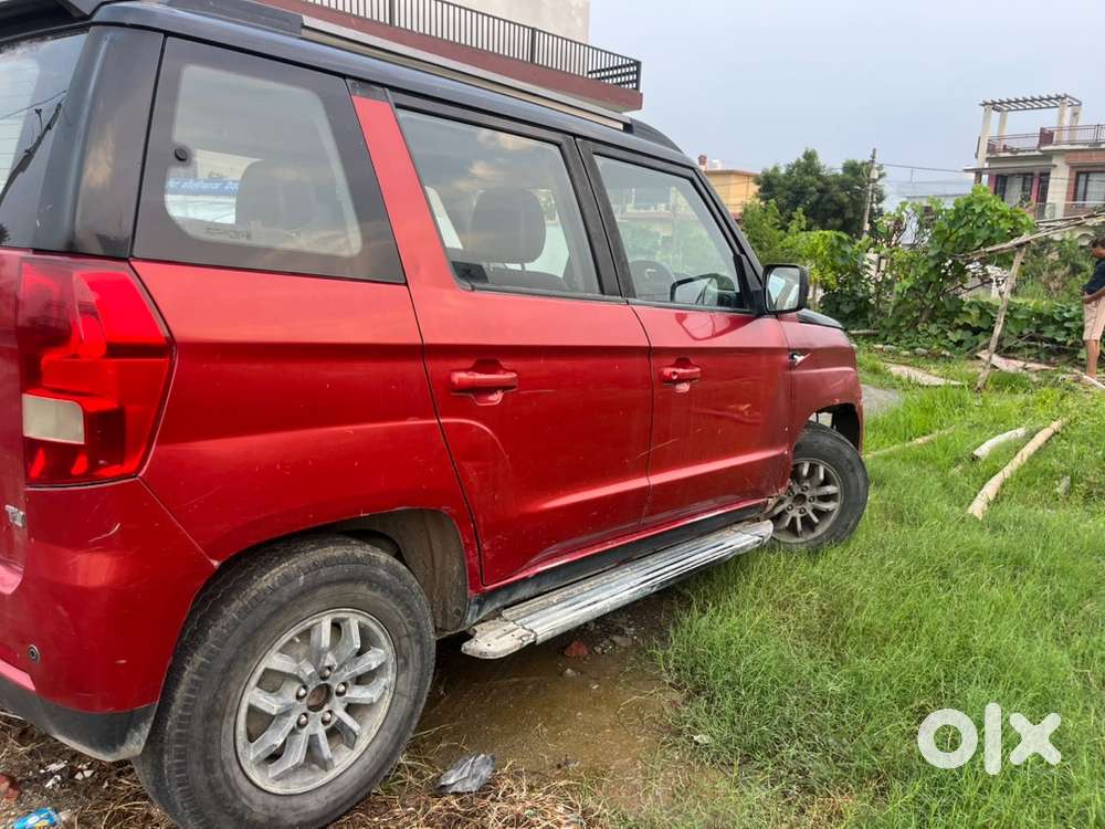 Mahindra Tuv 300 2018