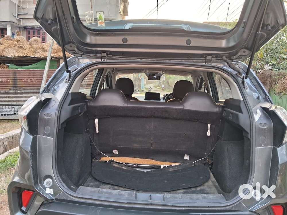 Tata Nexon 1.2 Revotron Xm (s), 2023, Petrol