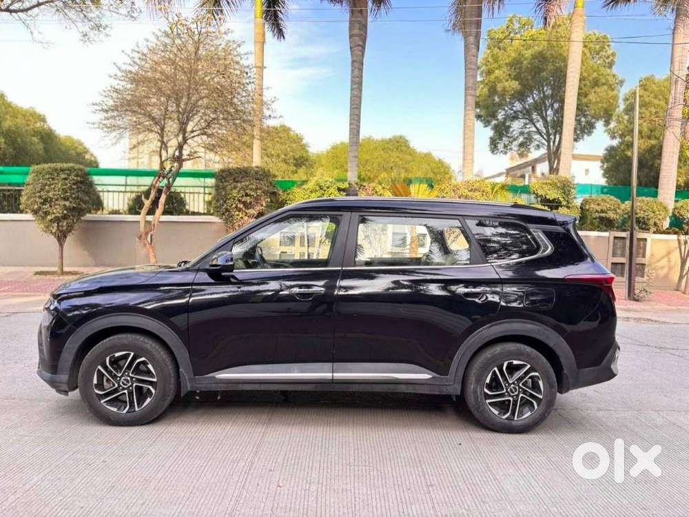 Kia Carens 1.4 Luxury 7 Str, 2022, Petrol