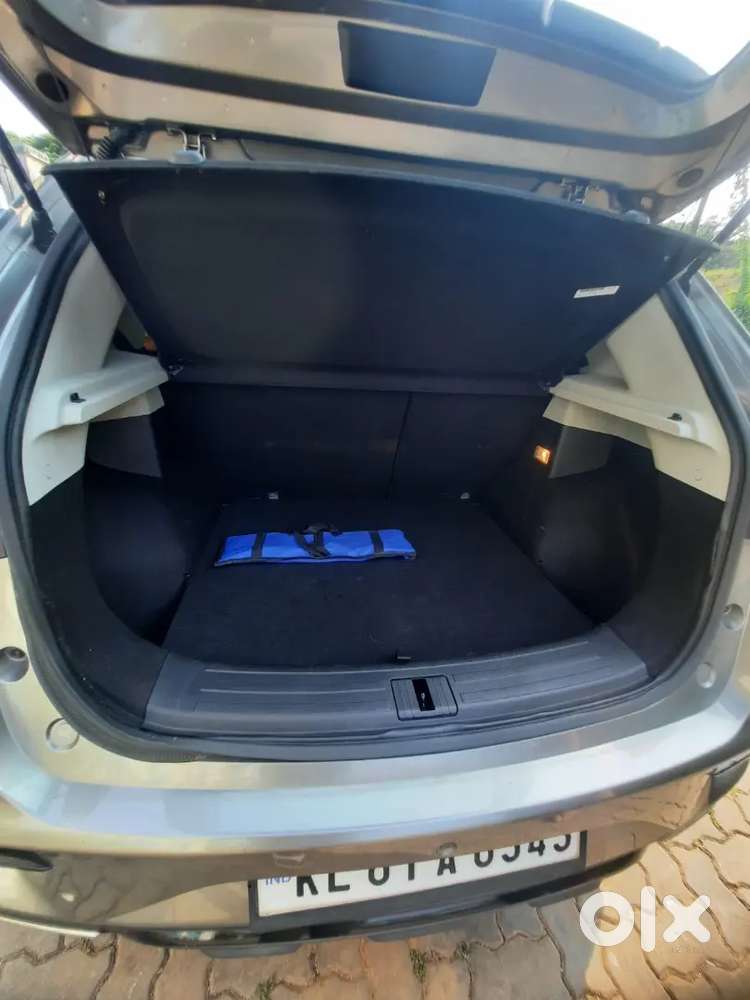 Mg Astor 2023 Petrol Well Maintained