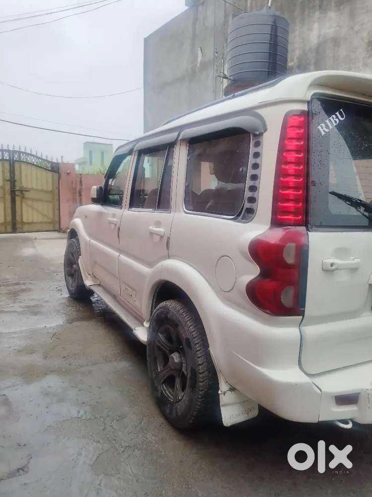 Gud Condition